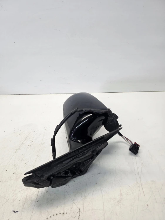LUSTERKO PRAWE AUDI A3 8P3 LZ9Y 5 PIN UK