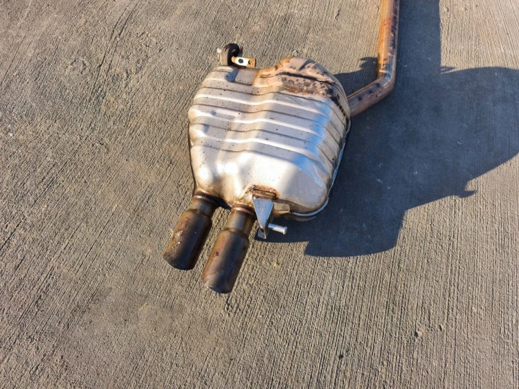 TŁUMIK WYDECH KOMPLET AUDI Q5 8R 2.0TDI 8K0253211 8R0253611H