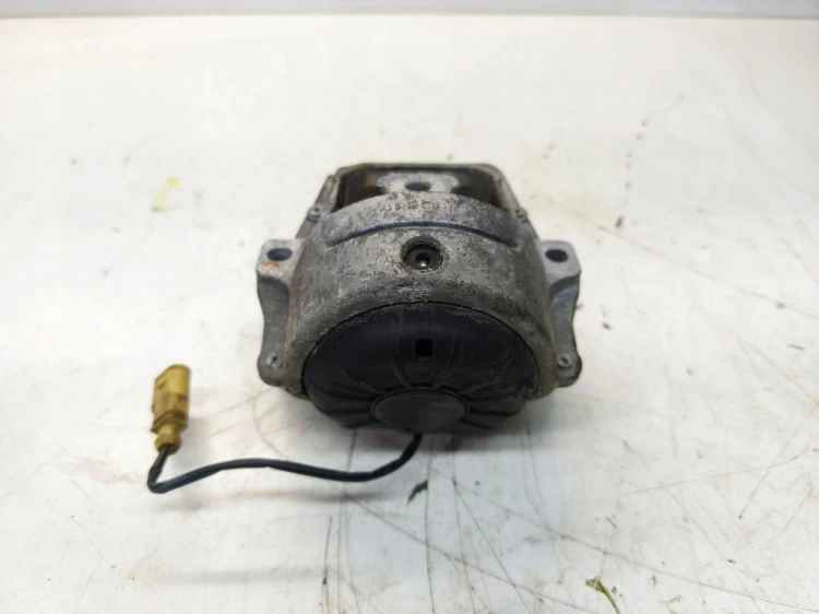 PODUSZKA SILNIKA Z CZUJNIKIEM AUDI A4 B8 A5 8T Q5 8R LIFT 8R0199381AA