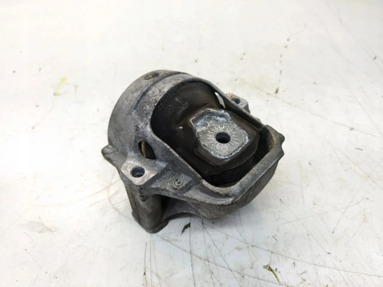 PODUSZKA SILNIKA Z CZUJNIKIEM AUDI A4 B8 A5 8T Q5 8R LIFT 8R0199381AA