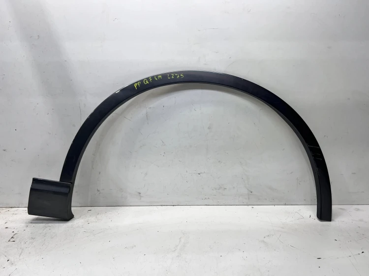 LISTWA Z BŁOTNIKA NAKŁADKA PRAWY PRZÓD AUDI Q7 4M LZ7S SLINE 4M0853718B