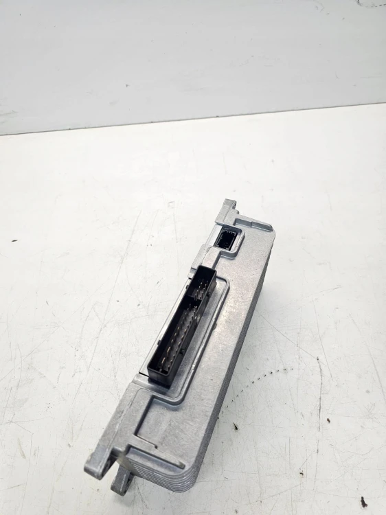 WZMACNIACZ RADIA AUDI A6 C6 4F0035223K 4F0910223H