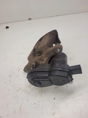 ZACISK HAMULCOWY LEWY TYŁ AUDI A4 A5 A6 SQ5 6455A