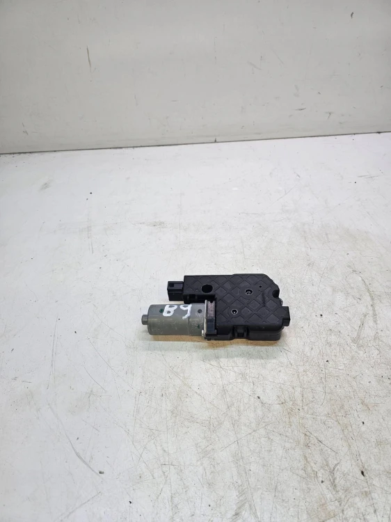 SILNICZEK SZYBERDACHU AUDI A4 B9 A5 8W 3G5877795