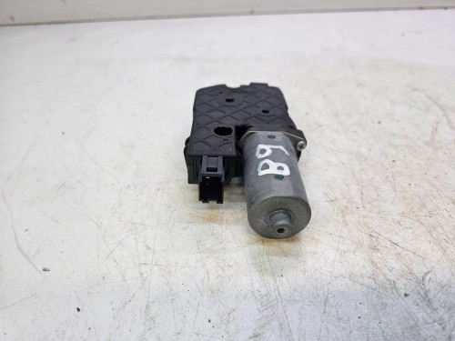 SILNICZEK SZYBERDACHU AUDI A4 B9 A5 8W 3G5877795