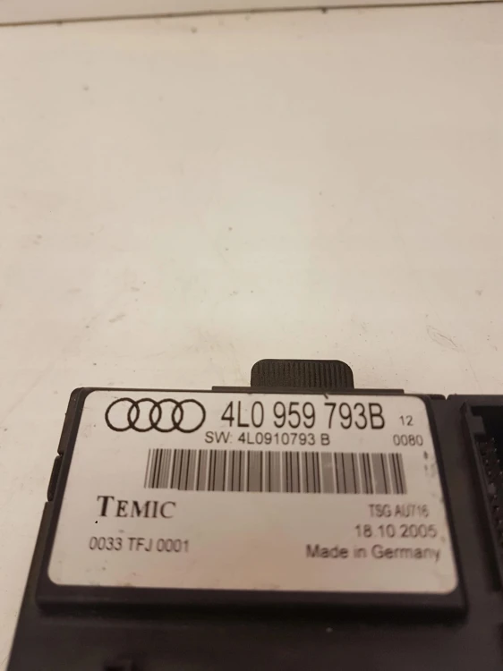 STEROWNIK MODUŁ DRZWI AUDI Q7 4L0959793B
