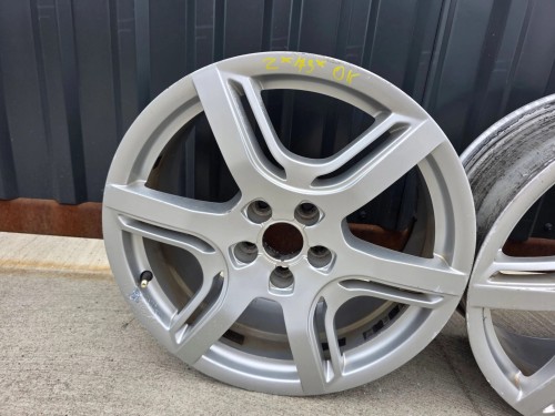 FELGA FELGI KOMPLET AUDI A4 A5 Q5 ITP 8.0J R18 ET39 8R0601025A Z*73* OK