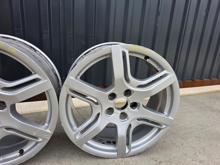 FELGA FELGI KOMPLET AUDI A4 A5 Q5 ITP 8.0J R18 ET39 8R0601025A Z*73* OK