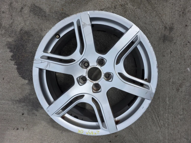 FELGA FELGI KOMPLET AUDI A4 A5 Q5 ITP 8.0J R18 ET39 8R0601025A Z*73* OK