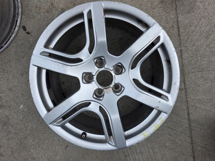 FELGA FELGI KOMPLET AUDI A4 A5 Q5 ITP 8.0J R18 ET39 8R0601025A Z*73* OK
