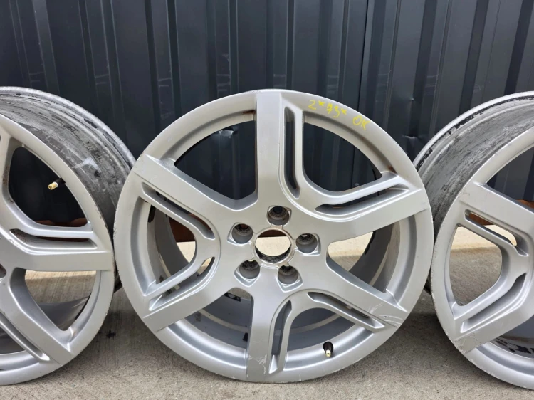 FELGA FELGI KOMPLET AUDI A4 A5 Q5 ITP 8.0J R18 ET39 8R0601025A Z*73* OK