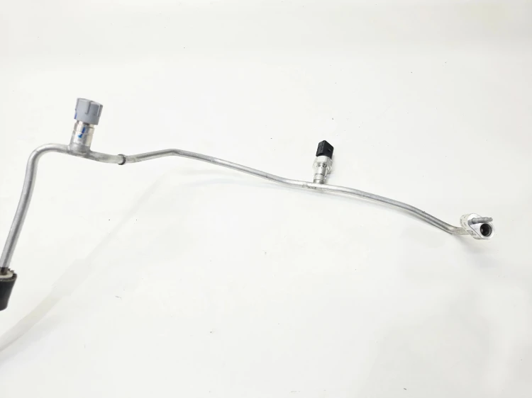 WĄŻ PRZEWÓD KLIMATYZACJI AUDI A3 8Y VOLKSWAGEN SEAT SKODA 5Q0815741C