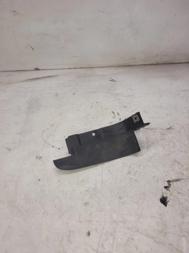 CHLAPACZ SPOJLERA LEWY TYŁ AUDI A4 B7 8E0853833E