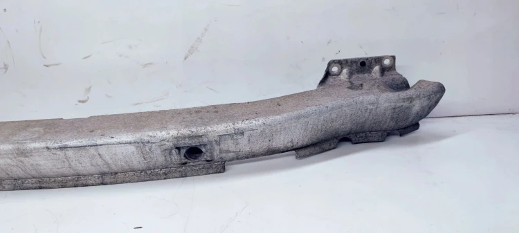 BELKA POD ZDERZAK TYŁ AUDI A8 D3 4E0807309A
