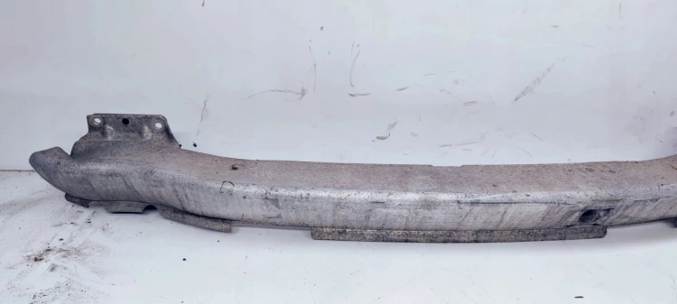 BELKA POD ZDERZAK TYŁ AUDI A8 D3 4E0807309A