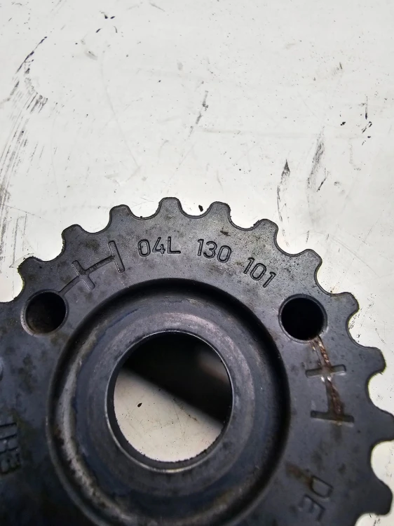 KOŁO ZĘBATE ROZRZĄDU AUDI A3 A4 A5 A6 2.0 TDI 04L130101 04L130111A