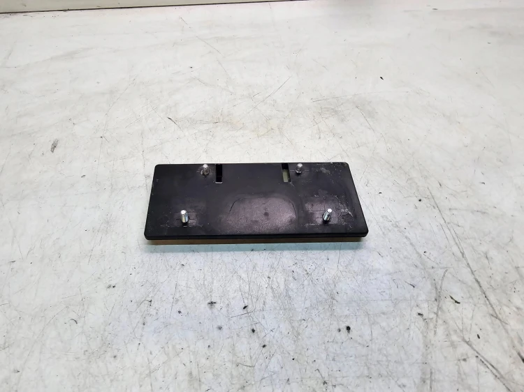 WZMACNIACZ ANTENOWY AUDI A4 B6 CABRIO 8H0035225S