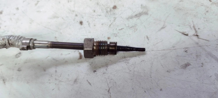 CZUJNIK TEMPERATURY SPALIN AUDI A6 C8 05L919529D