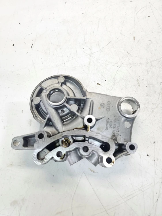 OBUDOWA WAŁKÓW AUDI A4 B8 A5 1.8 TFSI 2.0 TFSI 06H103166F