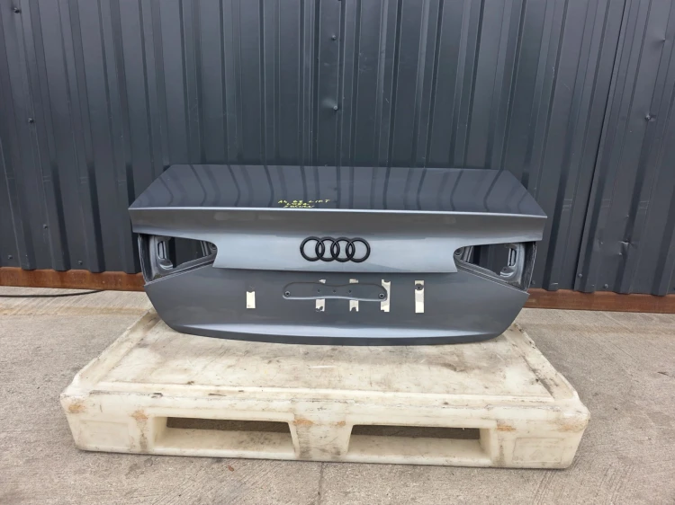 KLAPA TYLNA TYŁ AUDI A4 B8 LIFT S LINE SEDAN LX7R 2011-2016 !!!