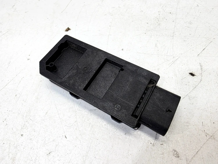 ANTENA ODBIORNIK KEYLESS AUDI VOLKSWAGEN SEAT SKODA 5WA962133F