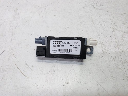 MODUŁ WZMACNIACZ ANTENOWY AUDI TT 8J 8J8035225