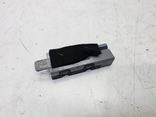 MODUŁ WZMACNIACZ ANTENOWY AUDI TT 8J 8J8035225