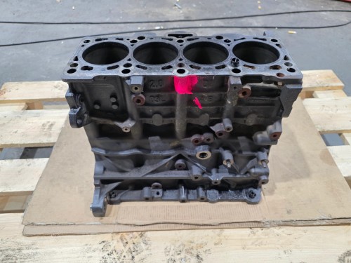 BLOK SILNIKA AUDI VOLKSWAGEN SEAT SKODA 2.0 TDI CBA 1/26