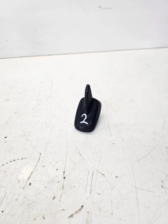ANTENA LOTKA REKIN AUDI A3 8V 8V0035503AC MAT **2**