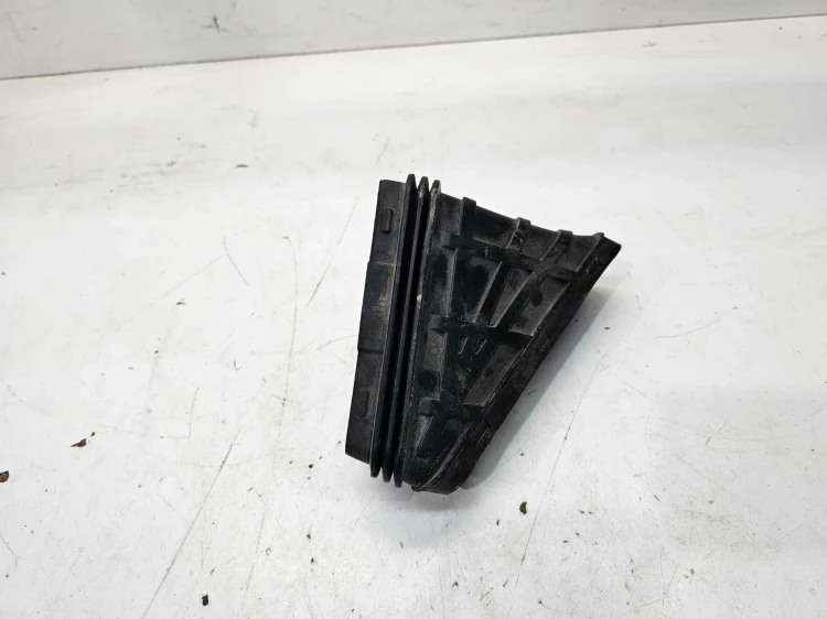 WLOT DOLOT POWIETRZA AUDI Q5 8R 8R0129739
