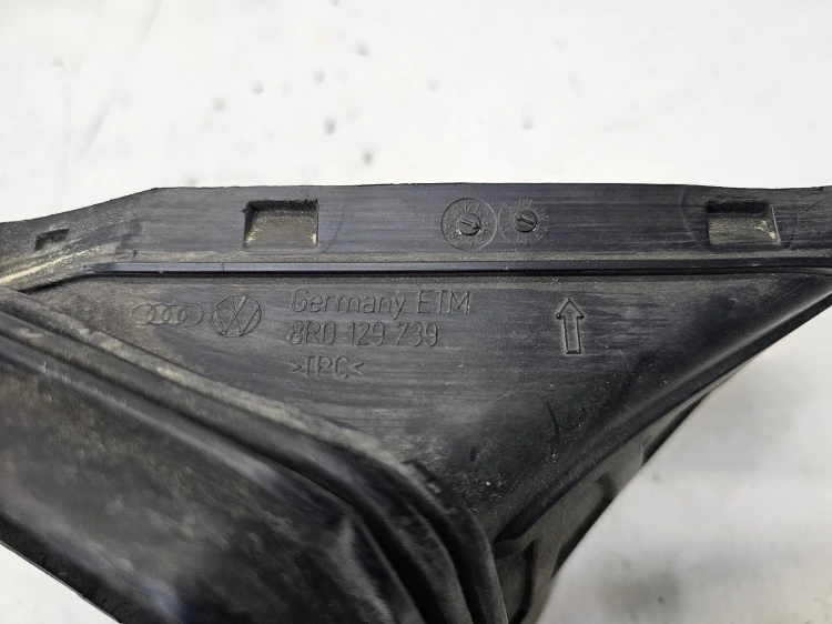 WLOT DOLOT POWIETRZA AUDI Q5 8R 8R0129739