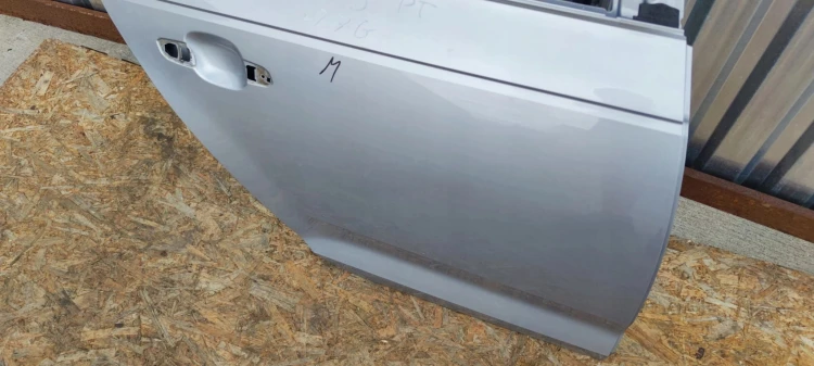 DRZWI PRAWY TYŁ AUDI A4 B9 LZ7G AVANT / KOMBI ORG