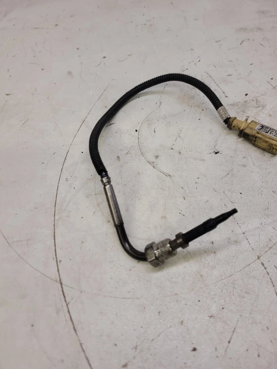 CZUJNIK TEMPERATURY SPALIN AUDI A4 Q7 059906088CN