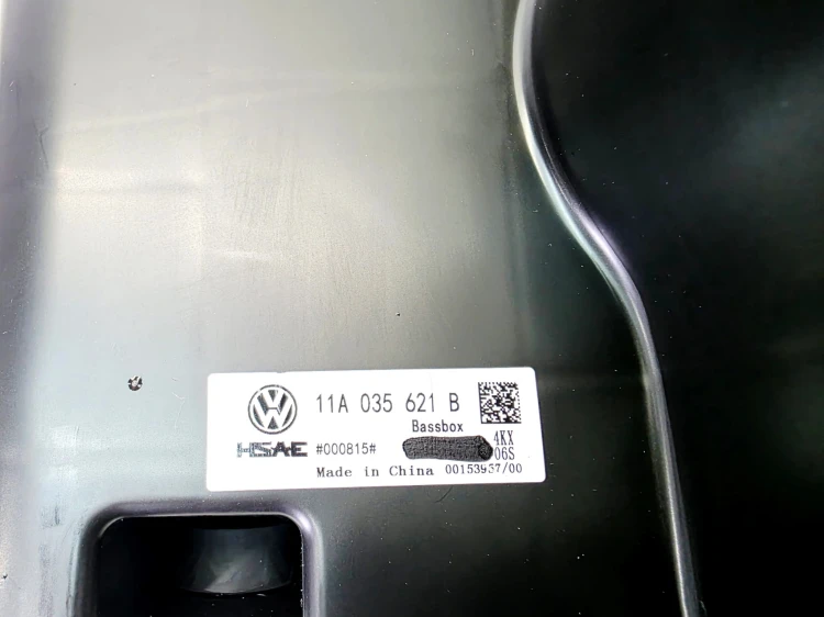 GŁOŚNIK SUBWOOFER TUBA AUDI Q4 E-TRON 11A035621B