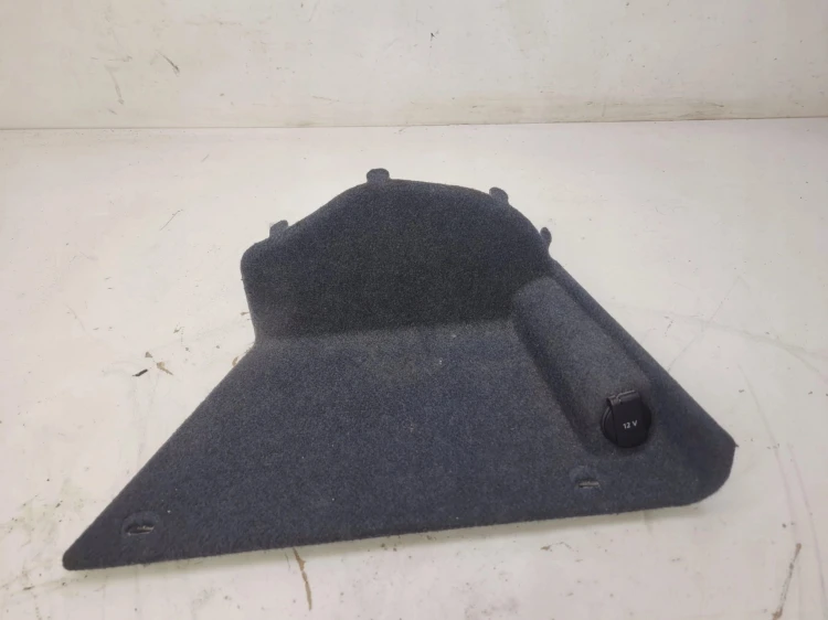 BOCZEK BAGAŻNIKA PRAWY AUDI A6 C7 SEDAN 4G5863992A