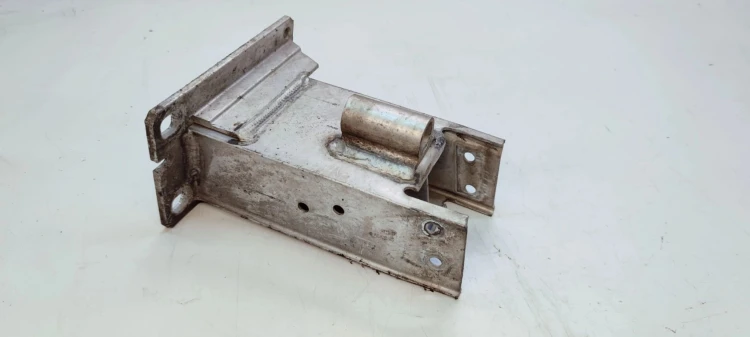 STREFA ZGNIOTU PRAWA AUDI A4 B8 A5 8T 8K0807134C