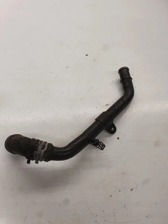 PRZEWÓD WODY AUDI A4 B7 2.0 TFSI 06D121065L