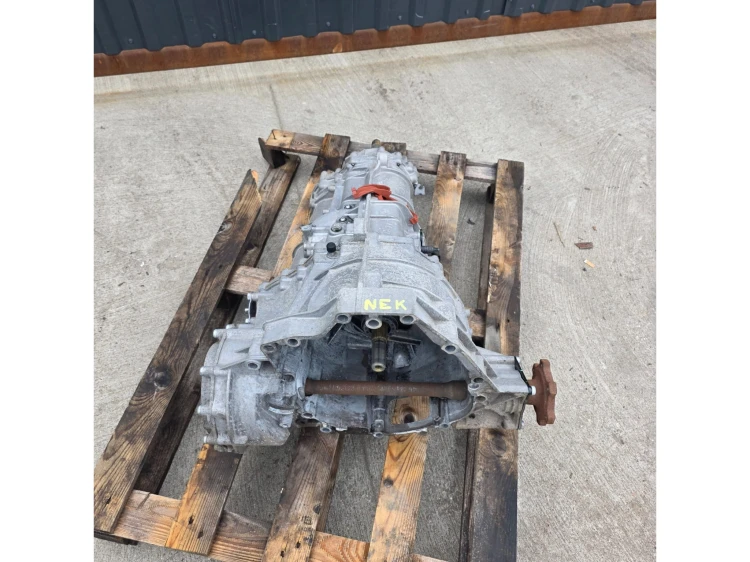 SKRZYNIA BIEGÓW MANUAL QUATTRO AUDI A4 B8 A5 8T LIFT 2.0 TDI NEK ORYGINAŁ *