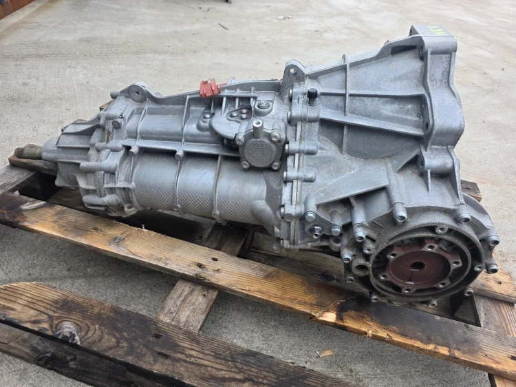 SKRZYNIA BIEGÓW MANUAL QUATTRO AUDI A4 B8 A5 8T LIFT 2.0 TDI NEK ORYGINAŁ *