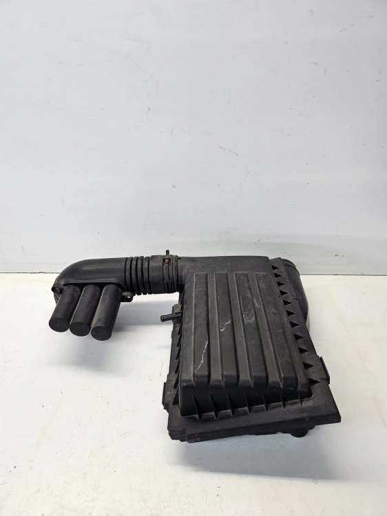 OBUDOWA FILTRA POWIETRZA AUDI A3 8V VW SEAT SKODA 04E129611G