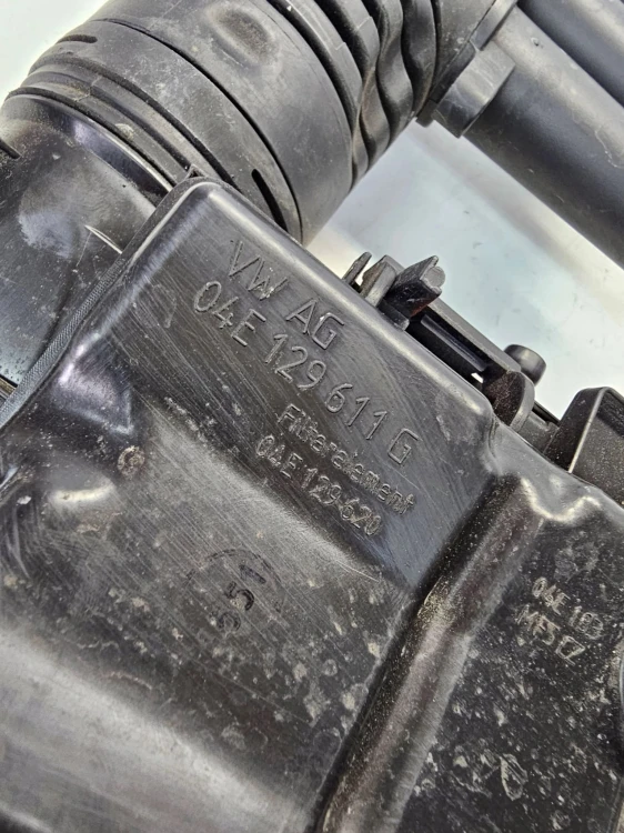OBUDOWA FILTRA POWIETRZA AUDI A3 8V VW SEAT SKODA 04E129611G