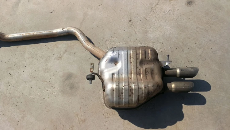 TŁUMIK WYDECH AUDI A4 B8 A5 8T 2.0 TDI 8K0253611H