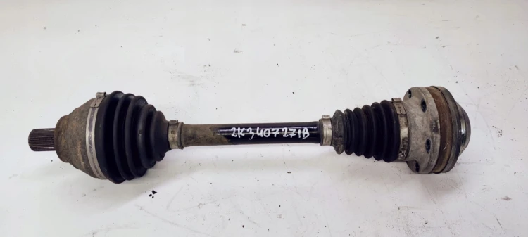 PÓŁOŚ LEWY PRZÓD AUDI A3 1.8 TFSI DSG 2K3407271B