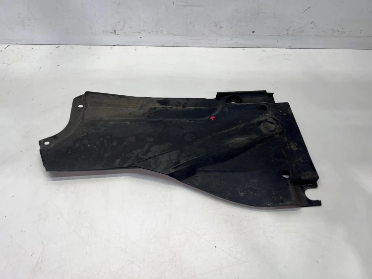 OSŁONA PODWOZIA AUDI A4 B6 B7 PRAWY TYŁ 8E0825216R 41/26