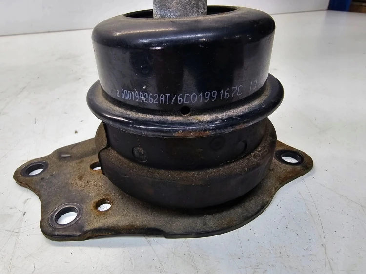 ŁAPA PODUSZKA SILNIKA AUDI A1 8X VW SKODA 6C0199167C
