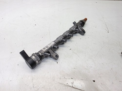 LISTWA WTRYSKOWA AUDI VOLKSWAGEN SEAT 2.0 TDI CR 03L130089Q 057130764AB
