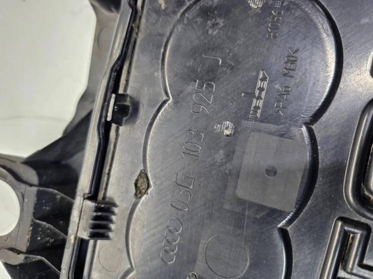 OSŁONA POKRYWA SILNIKA VW AUDI 1.9 TDI 03G103925BJ