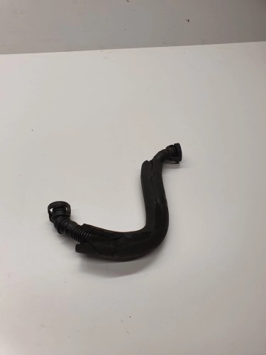 RURA WĄŻ POWIETRZA AUDI VW 1,,8 TFSI 06H103221J