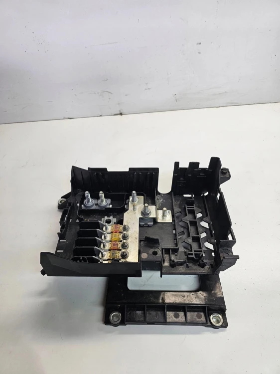 SKRZYNKA BEZPIECZNIKÓW AUDI Q7 4L 7L0937548C