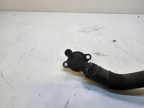 WĄŻ RURA RURKA WODY AUDI A4 A5 2.0 TDI 04L122157BE